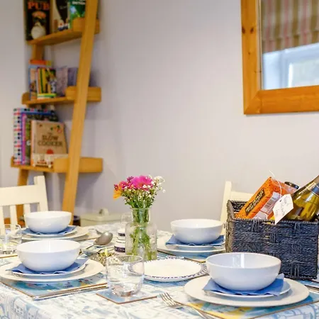 1 Bed In Whitby Oc-90699 * Fylingdales