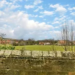 1 Bed In Whitby Oc-90699 Ferienhaus Fylingdales
