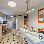 1 Bed In Whitby Oc-90699