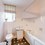 1 Bed In Whitby Oc-90699