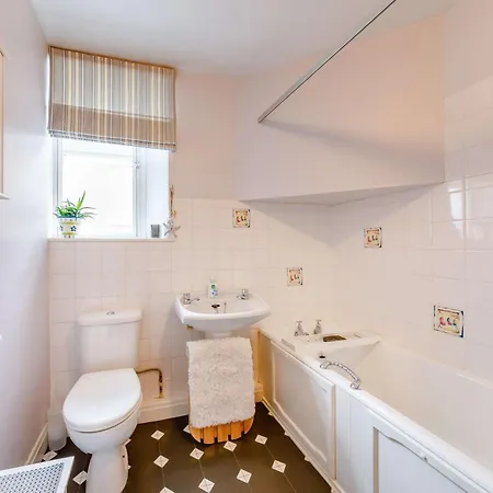 1 Bed In Fylingthorpe 90699 Holiday home