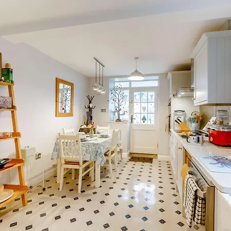 1 Bed In Fylingthorpe 90699 * Fylingdales