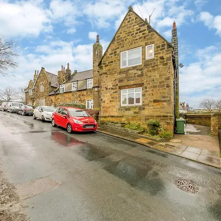 Feriehus 1 Bed In Fylingthorpe 90699 *