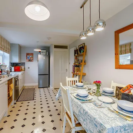 1 Bed In Fylingthorpe 90699 Feriehus *