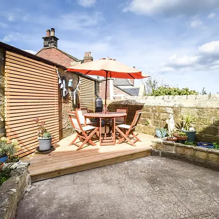 1 Bed In Fylingthorpe 90699